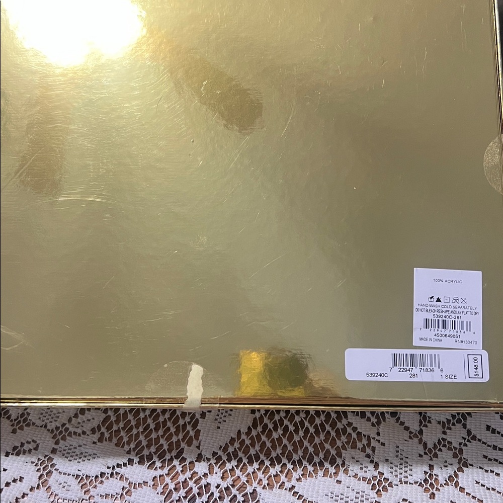Michael Kors Gold and Cream Hat,Scarf and Glove Set!NWT - Picture 3 of 4